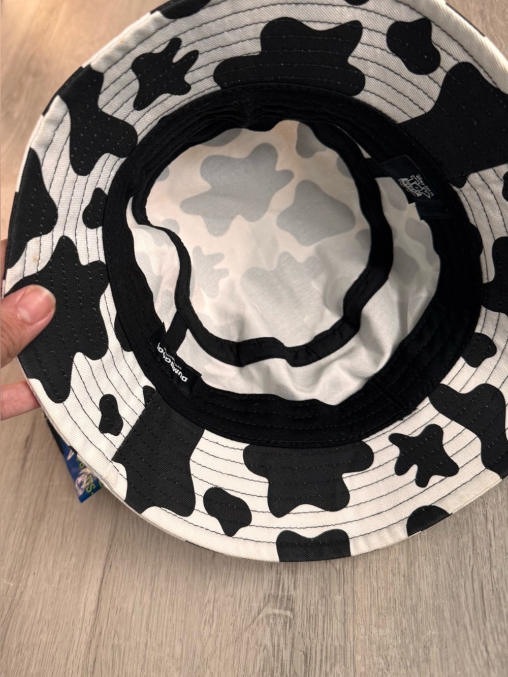 *LIMITED EDITION*Disney Pixar Toy Story Black & White Cow Print Bucket Hat - Picture 2 of 4